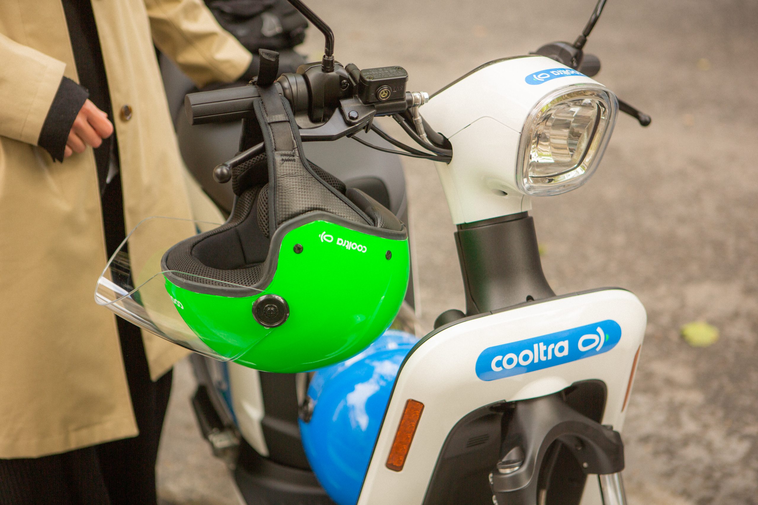 Cooltra lance son service de scooters en libre-service à Paris!